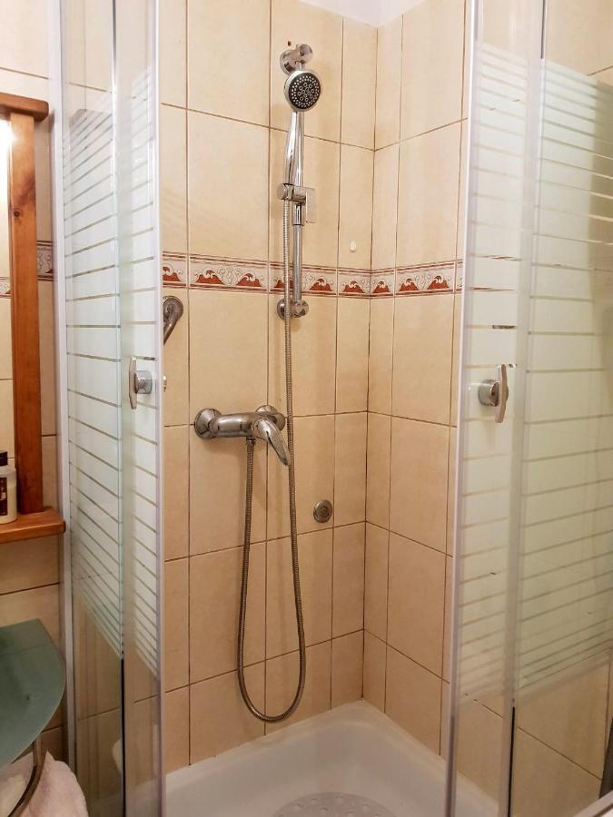 Ravagy Apartman Kecskemét Buitenkant foto