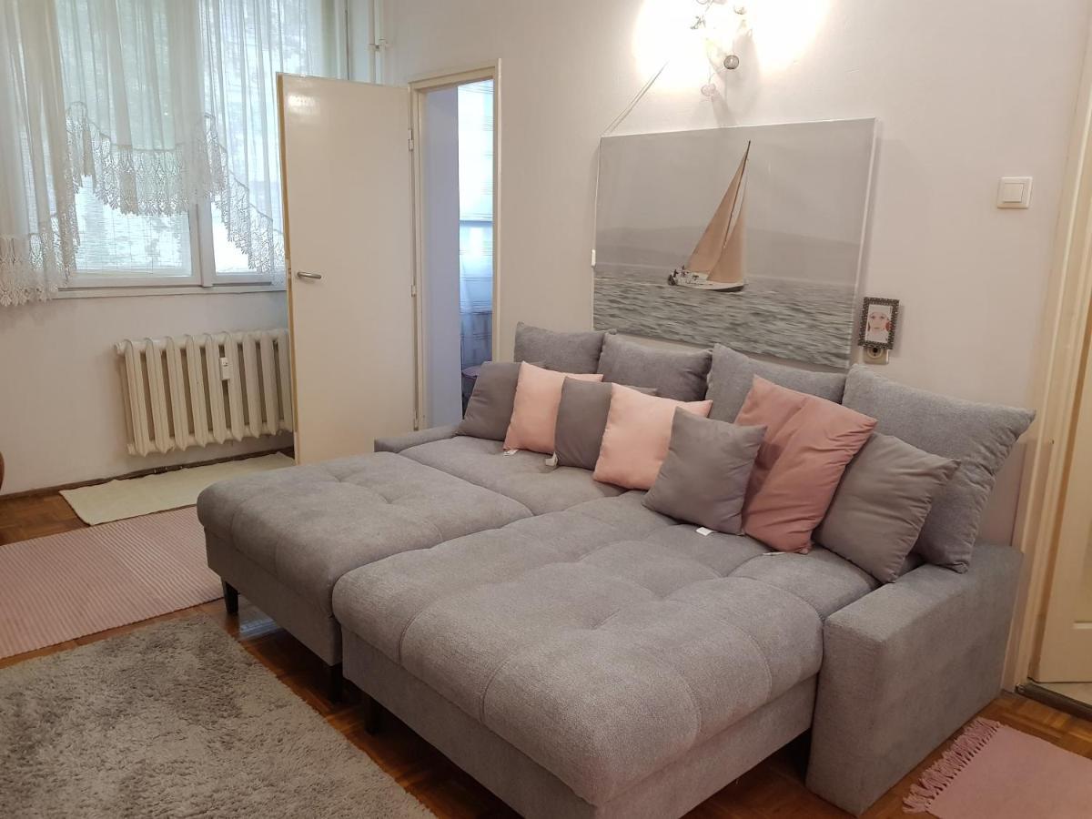 Ravagy Apartman Kecskemét Buitenkant foto