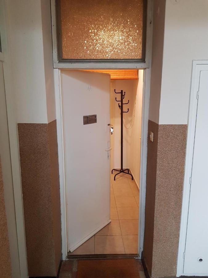 Ravagy Apartman Kecskemét Buitenkant foto